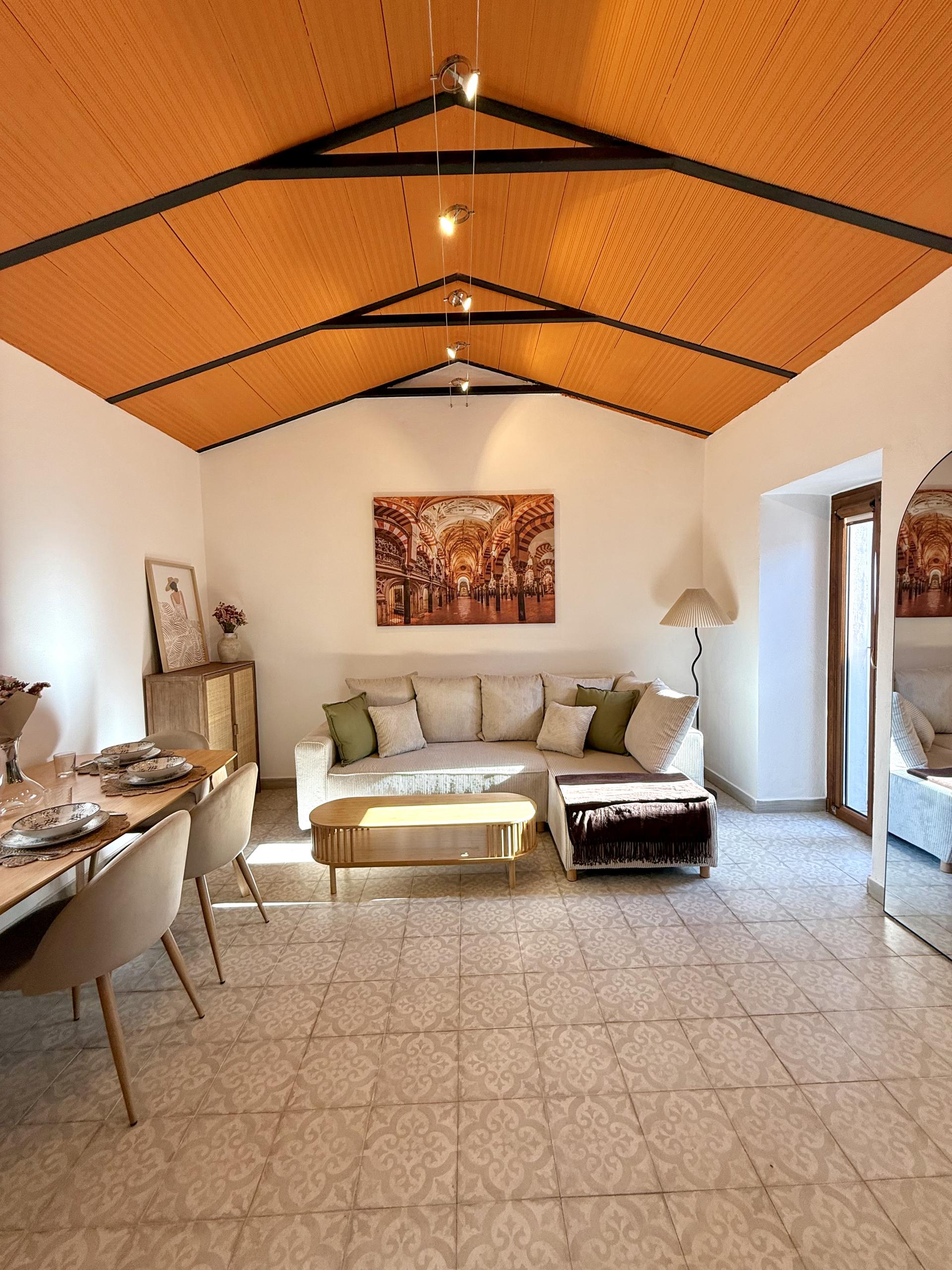 Salón del apartamento turístico en Córdoba